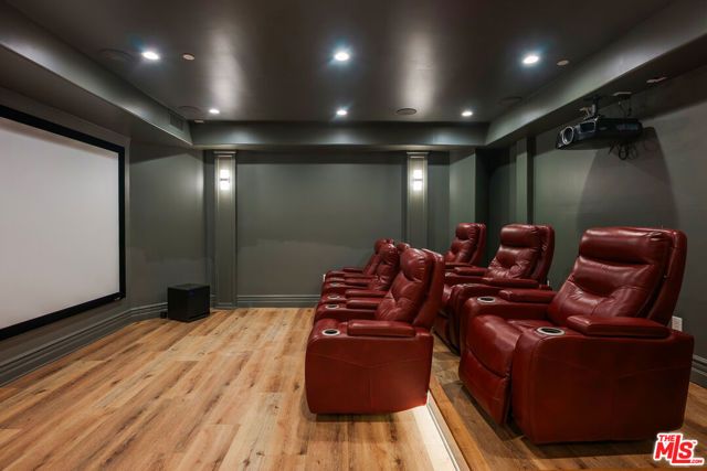 345 S Saltair Avenue, Los Angeles, CA 90049