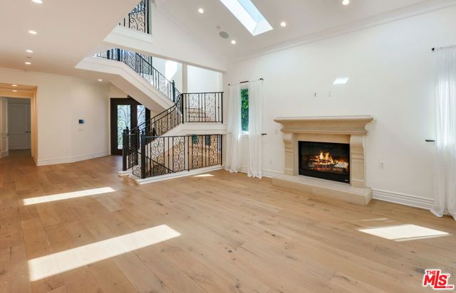 345 S Saltair Avenue, Los Angeles, CA 90049