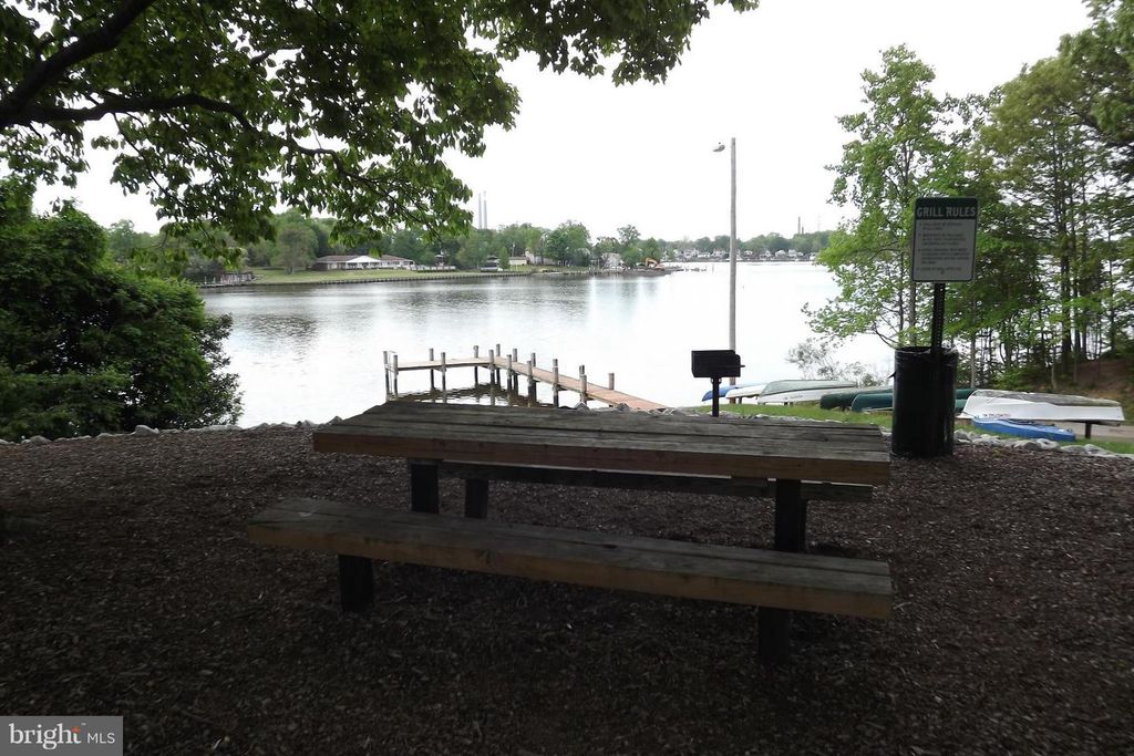 Image 21 of property listing at 1054 SAYBROOK HARBOUR, Pasadena, MD 21122