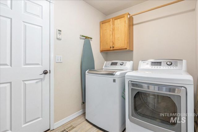 8688 W Mediterranean Ct, Boise, ID 83709