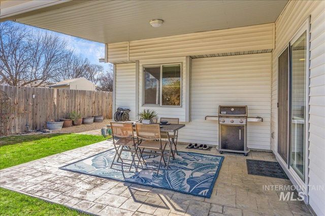 8688 W Mediterranean Ct, Boise, ID 83709