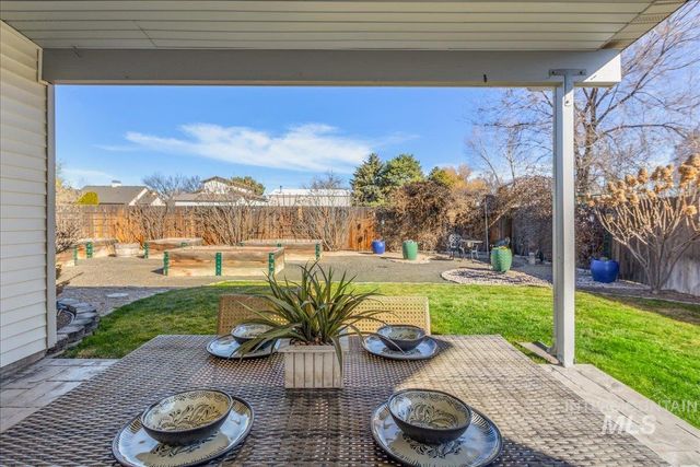 8688 W Mediterranean Ct, Boise, ID 83709