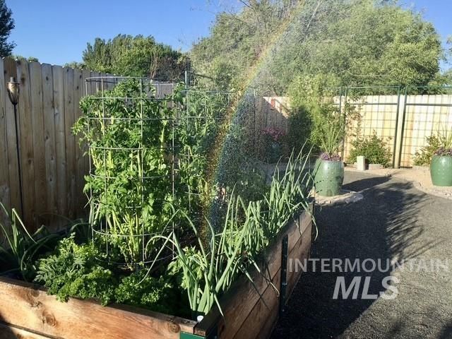 8688 W Mediterranean Ct, Boise, ID 83709