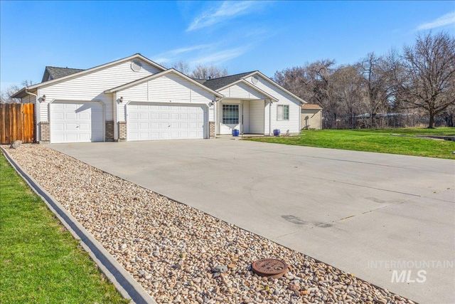 8688 W Mediterranean Ct, Boise, ID 83709