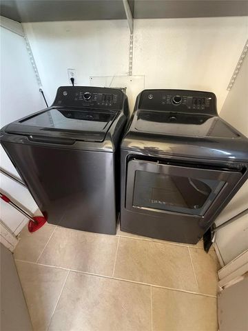 3024 BONAVENTURE CIRCLE 204, Palm Harbor, FL 34684