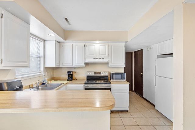 4401-4403 GERMANTOWN DR, Columbia, MO 65203