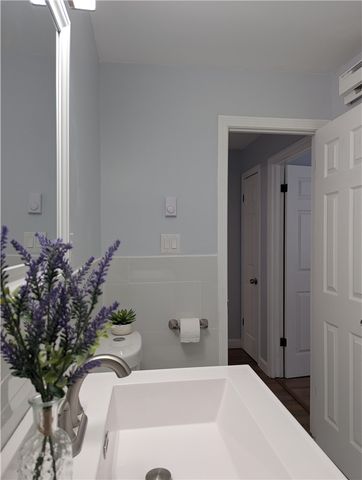 15 Apple Valley Parkway 2, Smithfield, RI 02828