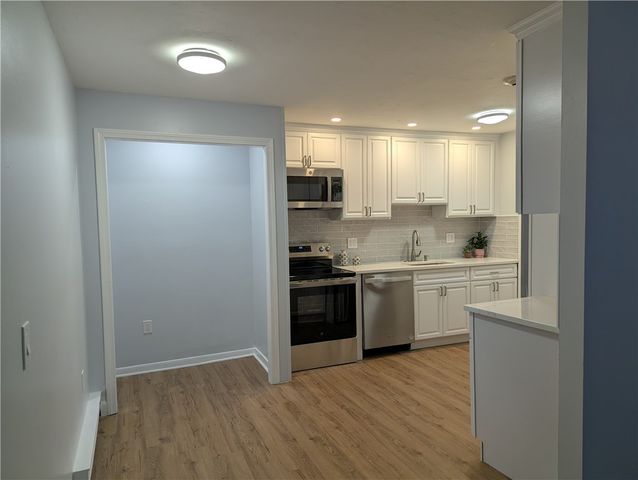 15 Apple Valley Parkway 2, Smithfield, RI 02828