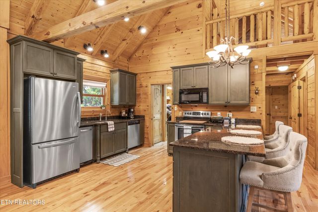 225 Yacht Club Lane, Andersonville, TN 37705