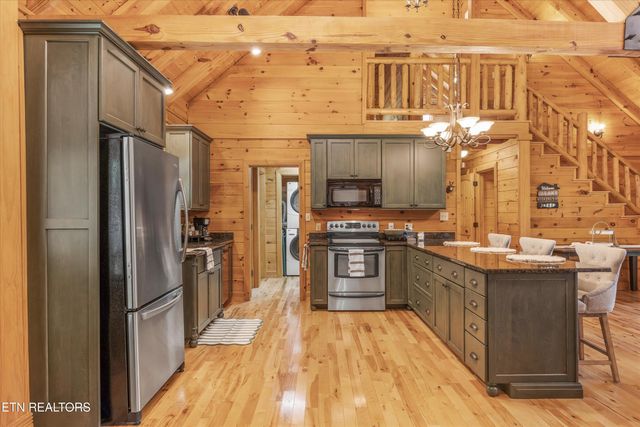 225 Yacht Club Lane, Andersonville, TN 37705