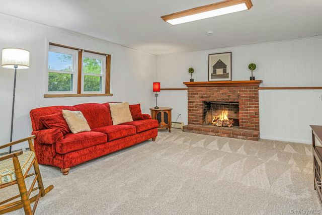 94 Overlook Drive, Mahopac, NY 10541