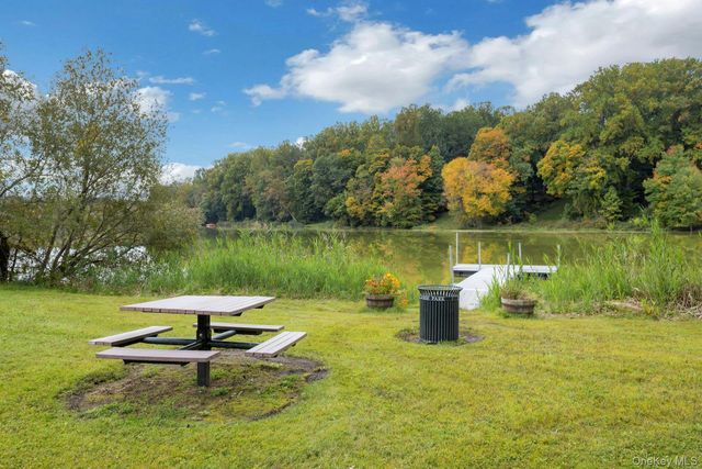 94 Overlook Drive, Mahopac, NY 10541