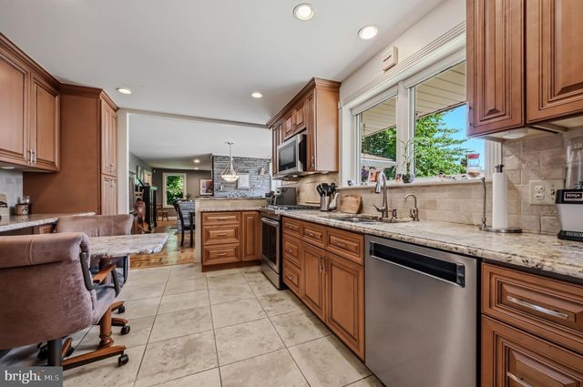 10 BEECH AVE, Wilmington, DE 19805