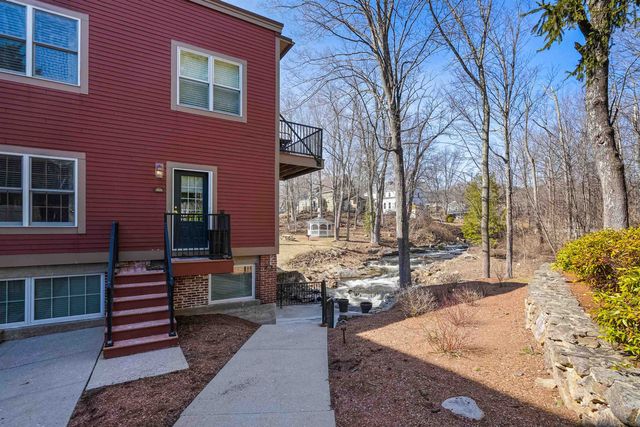 7 Chester Rd Unit 209, Derry, NH 03038