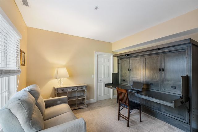 7 Chester Rd Unit 209, Derry, NH 03038