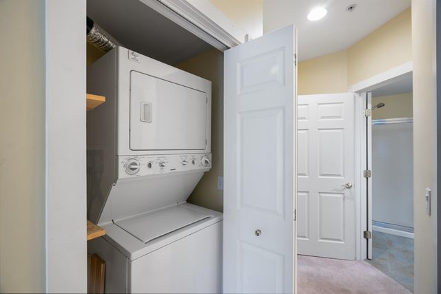 7 Chester Rd Unit 209, Derry, NH 03038