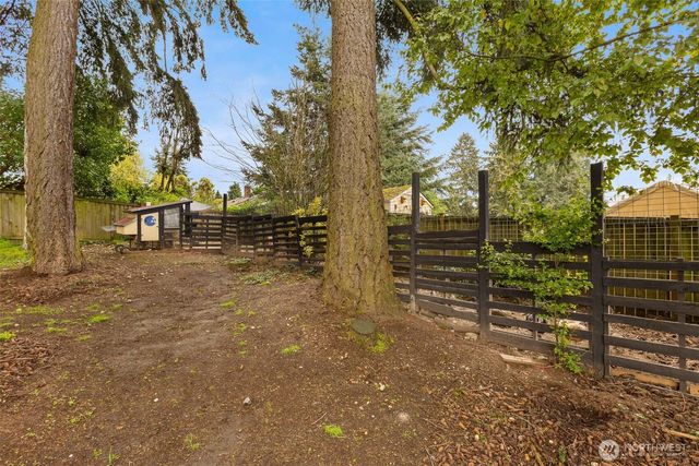 1241 S 129th Street, Burien, WA 98168