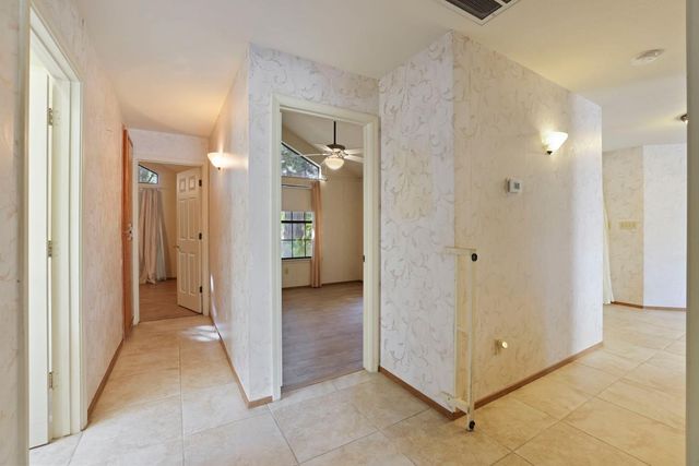 442 Evergreen Dr, Lodi, CA 95242