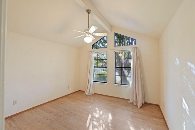442 Evergreen Dr, Lodi, CA 95242