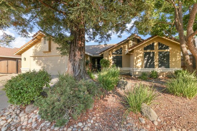 442 Evergreen Dr, Lodi, CA 95242