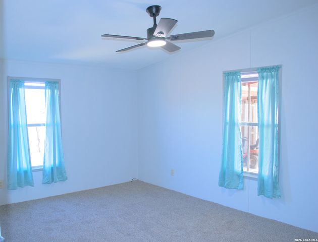 290 Crestfield, Pleasanton, TX 78064