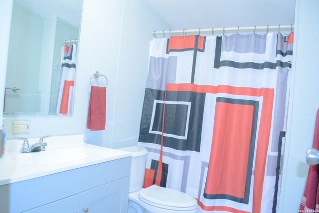 290 Crestfield, Pleasanton, TX 78064