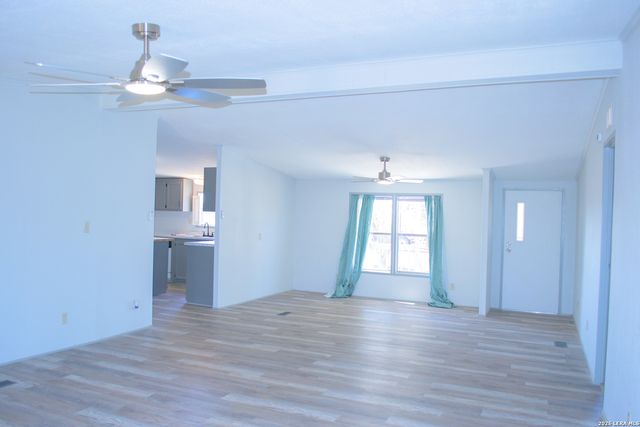 290 Crestfield, Pleasanton, TX 78064