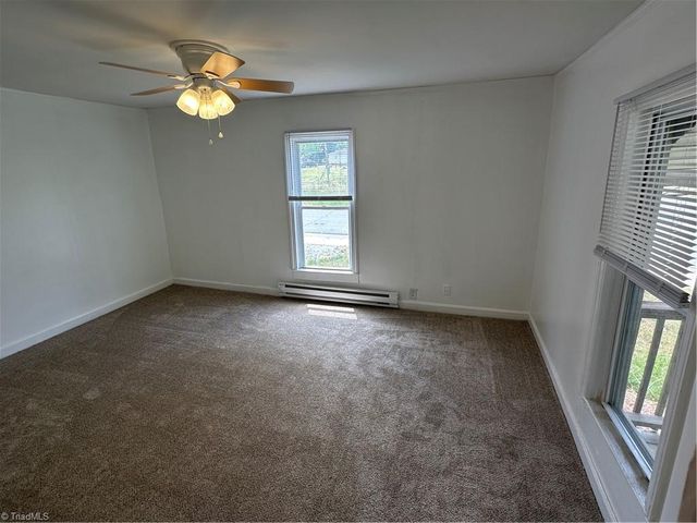 2725 Urban Street, Winston-salem, NC 27107