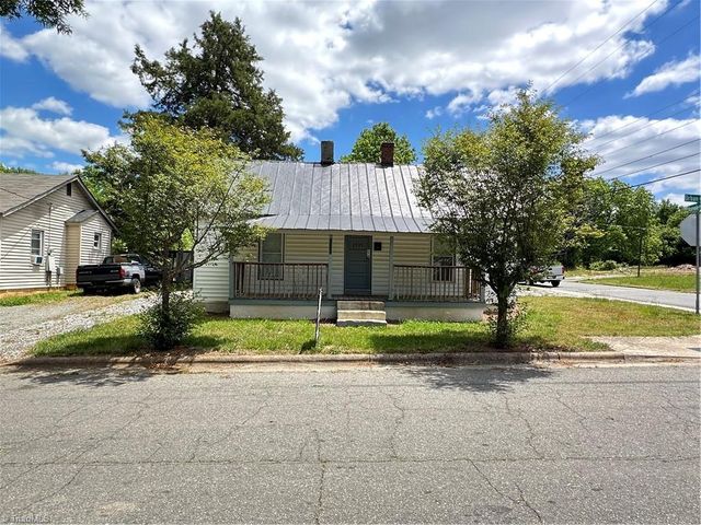 2725 Urban Street, Winston-salem, NC 27107