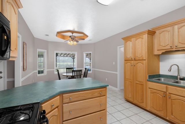 136 WINDY OAKS DR, Munford, TN 38058