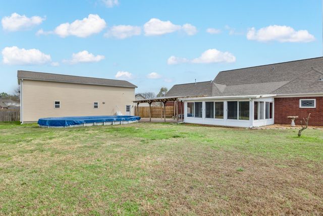 136 WINDY OAKS DR, Munford, TN 38058