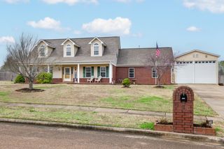 136 WINDY OAKS DR, Munford, TN 38058