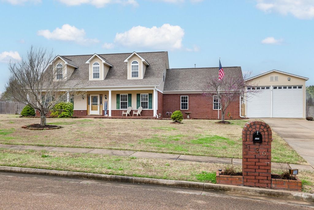 136 WINDY OAKS DR, Munford, TN 38058