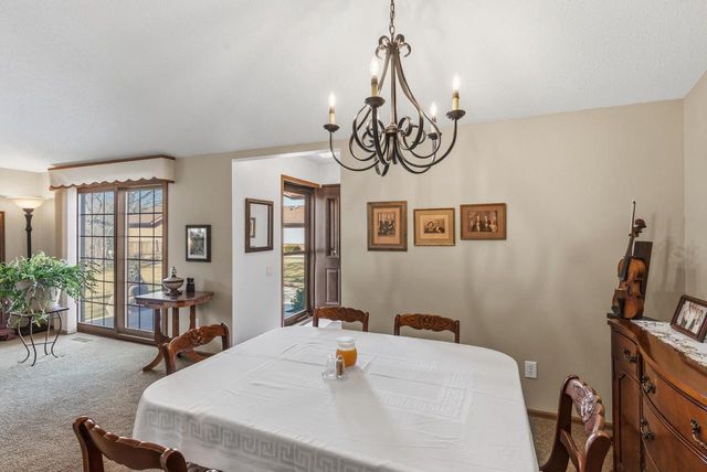 8827 W Knoll COURT, Franklin, WI 53132