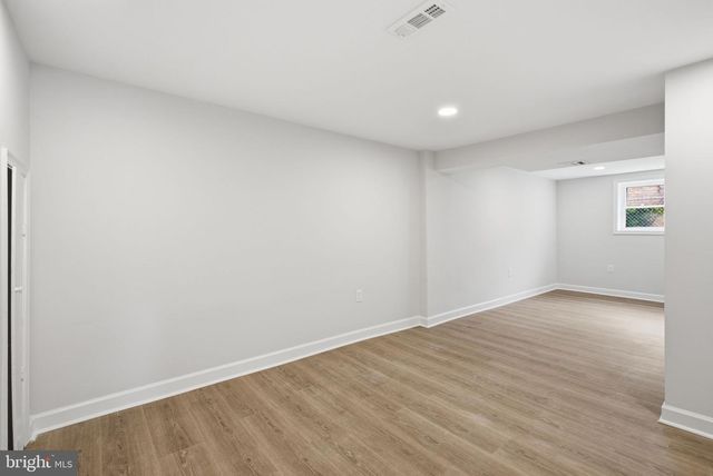 6615 VALLEY PARK RD, Capitol Heights, MD 20743
