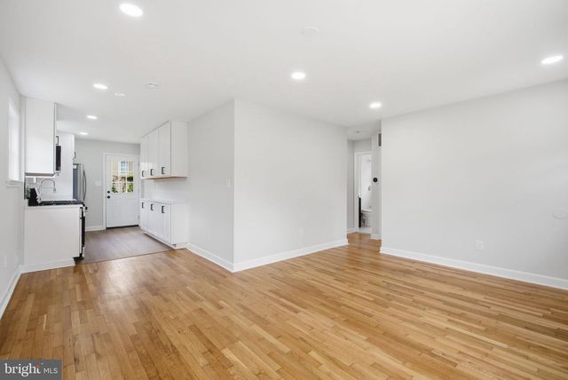 6615 VALLEY PARK RD, Capitol Heights, MD 20743