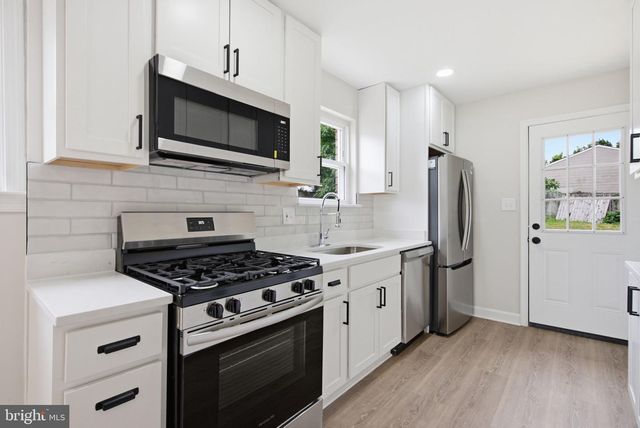6615 VALLEY PARK RD, Capitol Heights, MD 20743