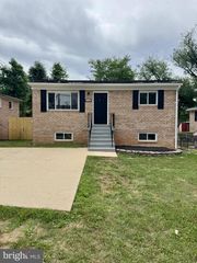 6615 VALLEY PARK RD, Capitol Heights, MD 20743