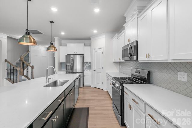 13007 Canterbury Castle Drive, Charlotte, NC 28273