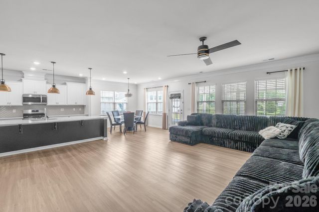 13007 Canterbury Castle Drive, Charlotte, NC 28273
