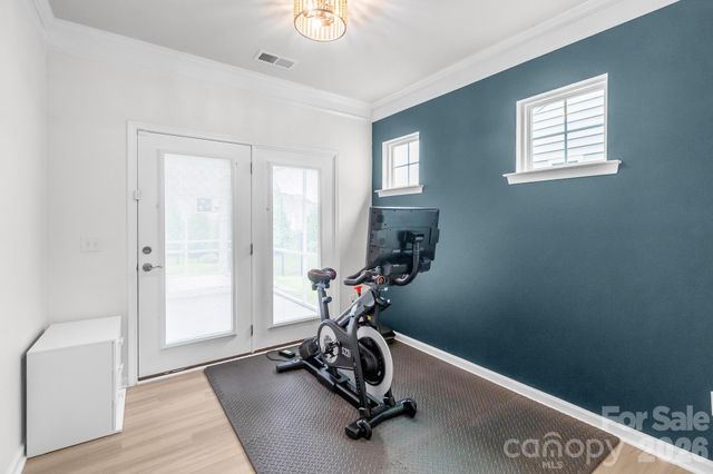 13007 Canterbury Castle Drive, Charlotte, NC 28273