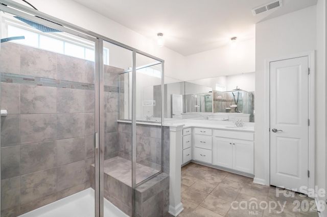 13007 Canterbury Castle Drive, Charlotte, NC 28273