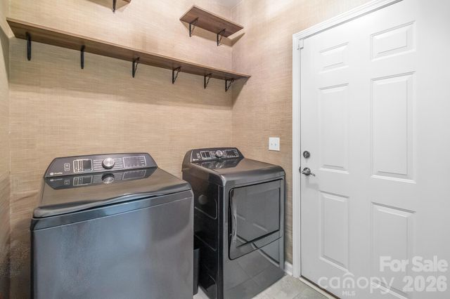 13007 Canterbury Castle Drive, Charlotte, NC 28273
