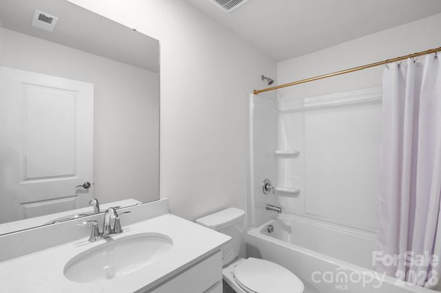 13007 Canterbury Castle Drive, Charlotte, NC 28273