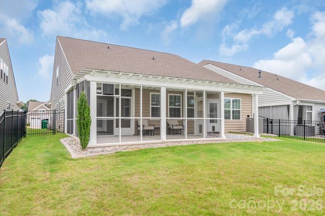 13007 Canterbury Castle Drive, Charlotte, NC 28273