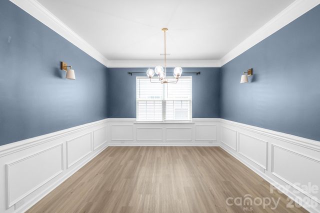 13007 Canterbury Castle Drive, Charlotte, NC 28273