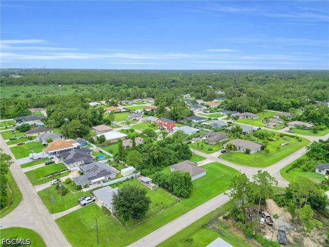 5562 Benton ST, Lehigh Acres, FL 33971