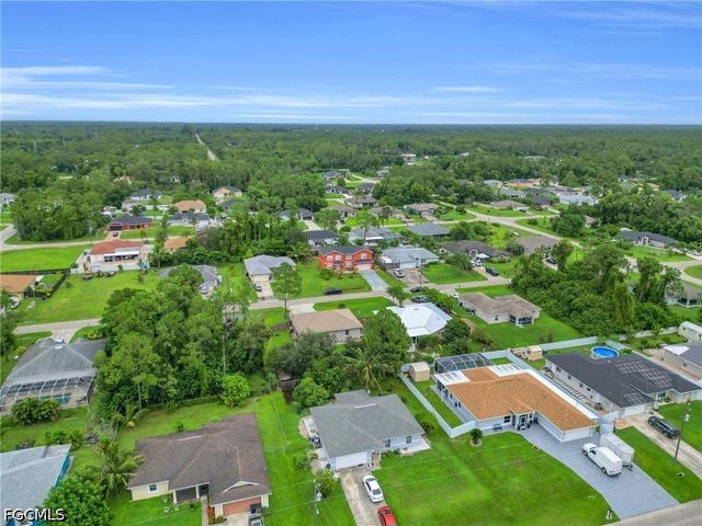 5562 Benton ST, Lehigh Acres, FL 33971