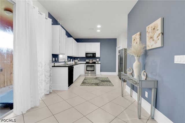 5562 Benton ST, Lehigh Acres, FL 33971