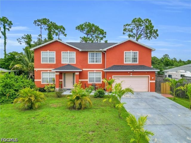 5562 Benton ST, Lehigh Acres, FL 33971